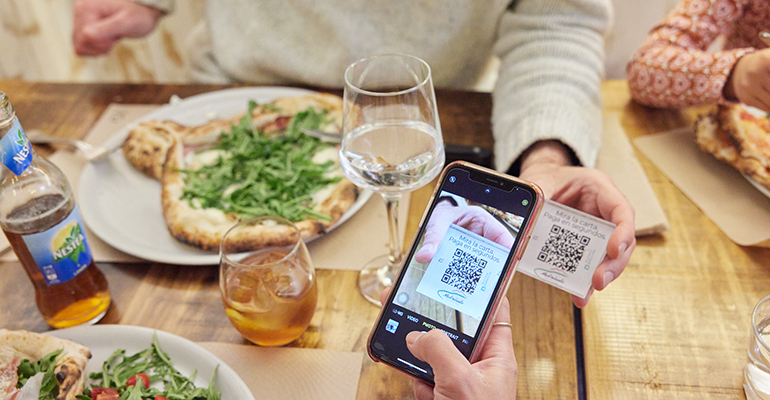Digitaliza tu restaurante con tecnología QR